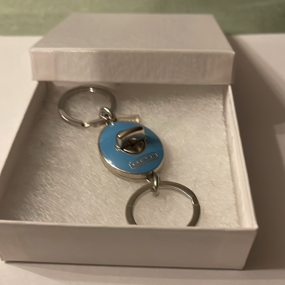 Coach Valet Keychain - Picture 8 of 8